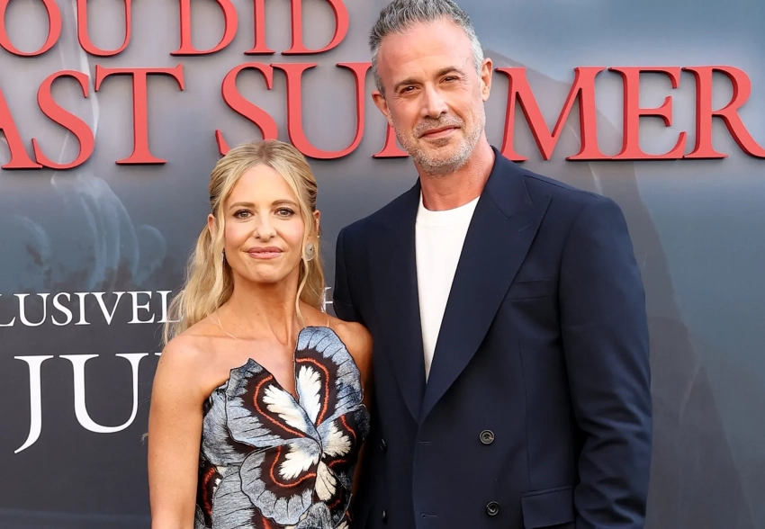 Сара Мишель Геллар впервые за долгое время вышла в свет с мужем