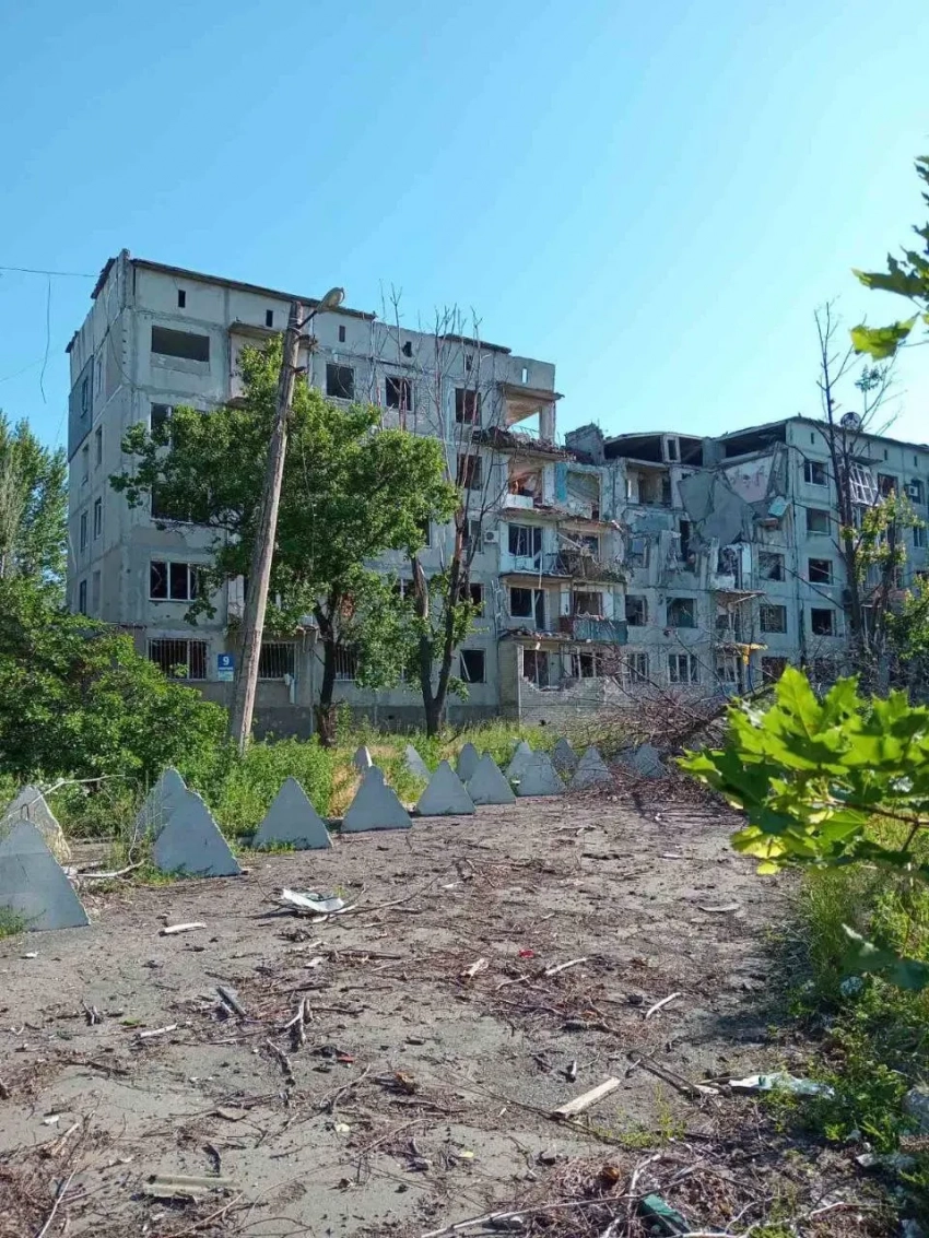 Противник в Покровске перешёл к выстраванию линий обороны непосредственно на городских улицах