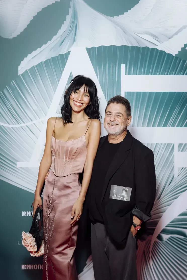 Жена Александра Цекало снялась в новой фотосессии