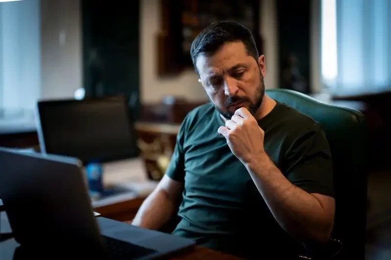 «Явно готовят наступление»: Зеленский не увидел признаков подготовки ВС РФ к прекращению огня