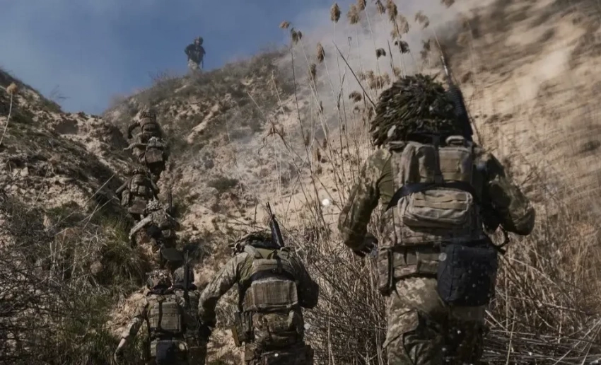 Контрнаступление «Азова» провалилось: ВС РФ пресекли попытки противника «срезать» выступ к северу от Покровска