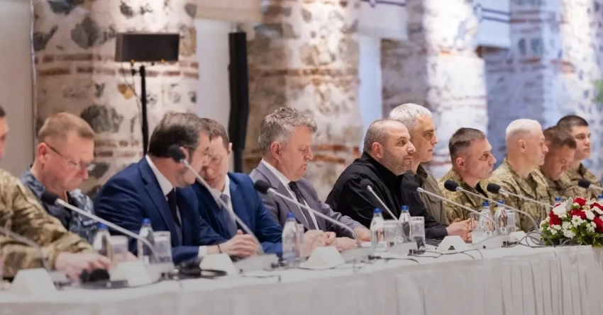 Лавров: Россия предложила повысить уровень глав делегаций, участвующих в переговорах с Киевом