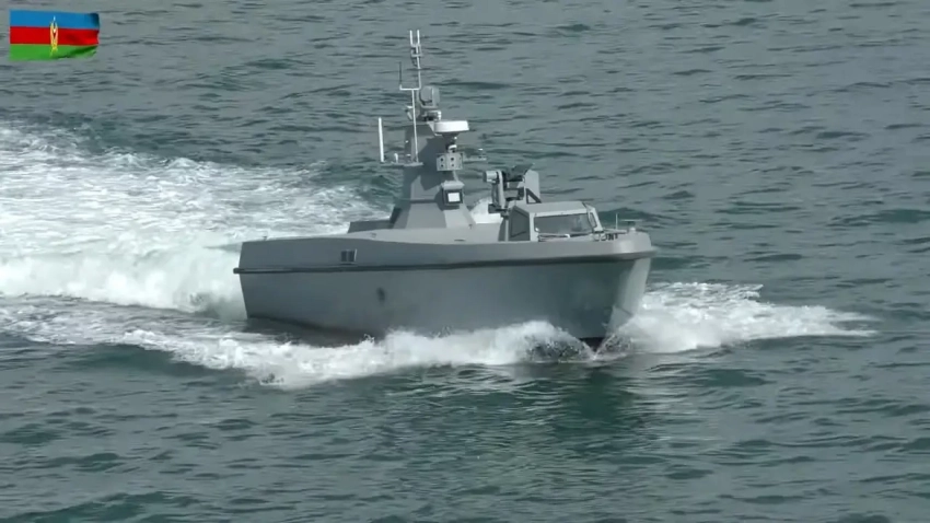 ВМС Азербайджана получили турецкий БЭК Salvo