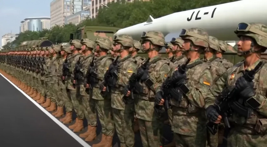 У китайских военных замечено устройство ситуационной осведомлённости