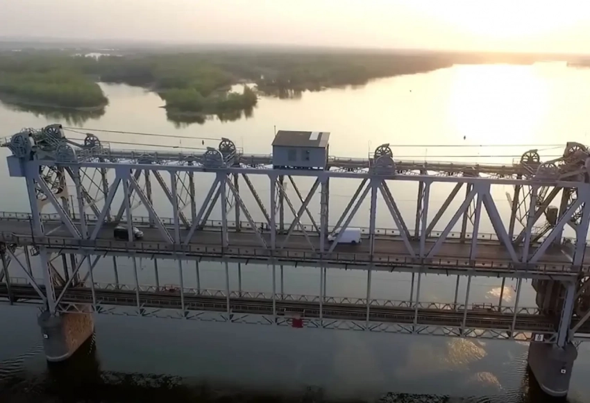 В ГСЧС Украины вдруг подтвердили, что Крюковский мост не функционирует