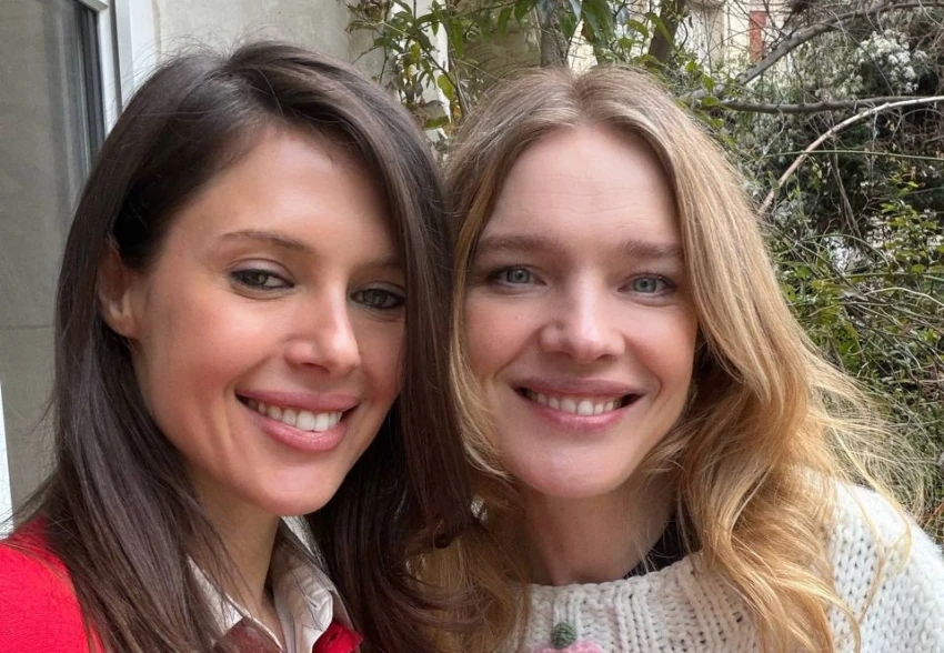 "Заехала в гости на чай". Ксения Шипилова и Наталья Водянова встретились на Неделе моды в Париже