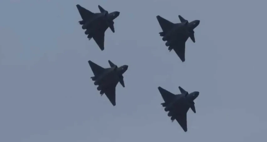 Имя конструктора J-20 странным образом исчезло с профильного сайта в Китае